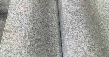 衢州芙蓉白S型拉丝面路沿石