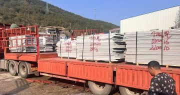 衢州 芝麻灰花岗岩光面毛板出货日常