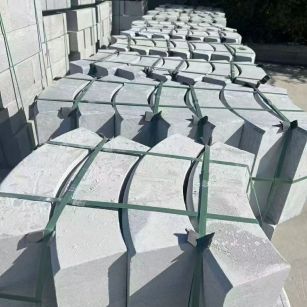 衢州 芝麻灰弧形路沿石