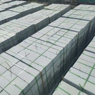 衢州 芝麻白1.8公分火烧300*600地铺，清仓大甩卖