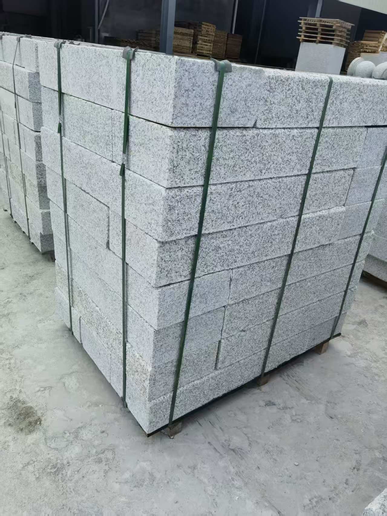 衢州 芙蓉白火烧两面路沿石