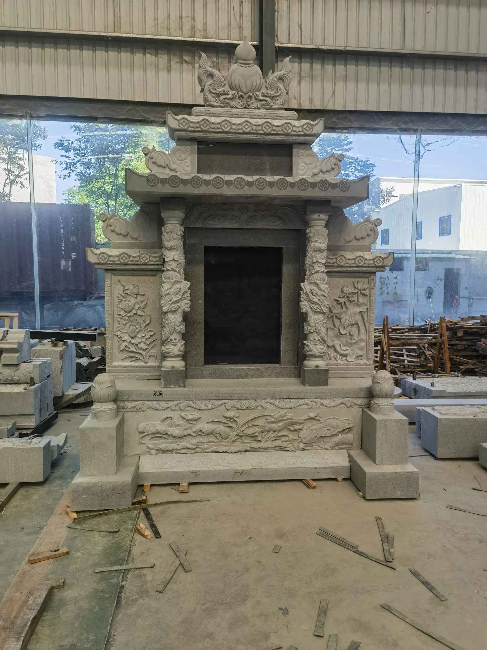 衢州 芝麻灰高档墓碑、土墓，一套也支持定做