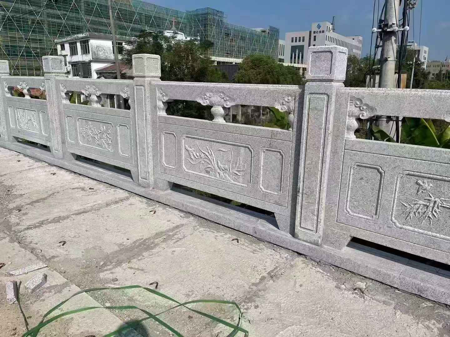 衢州 芝麻白栏杆