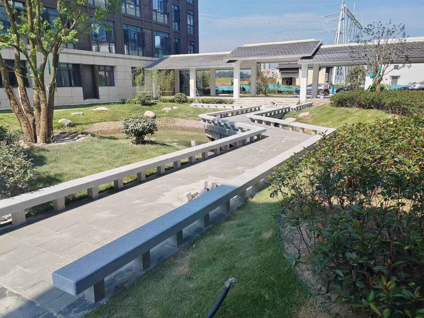 衢州 芝麻灰小区坐凳&栏杆安装效果