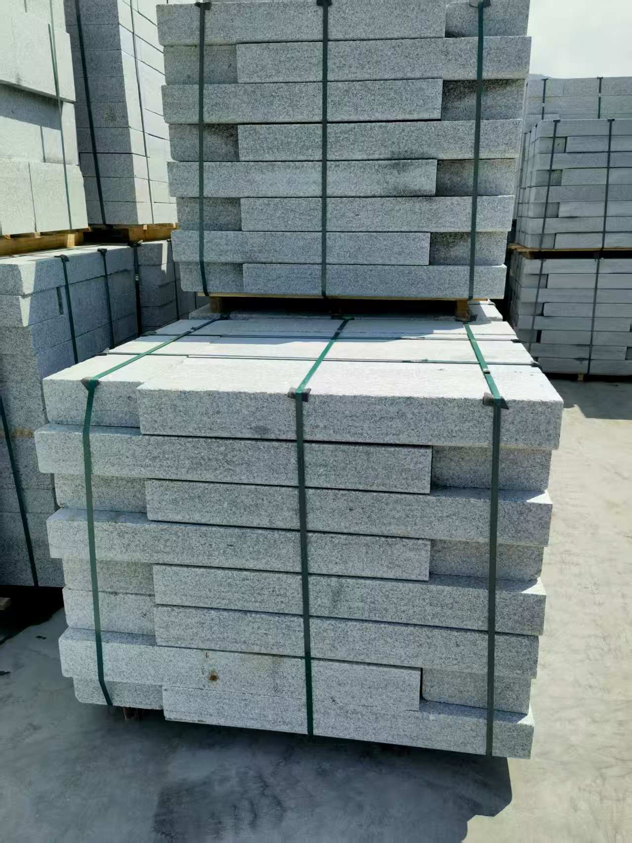 衢州 芙蓉白花岗岩路沿石、平石尺寸标准，色泽均匀