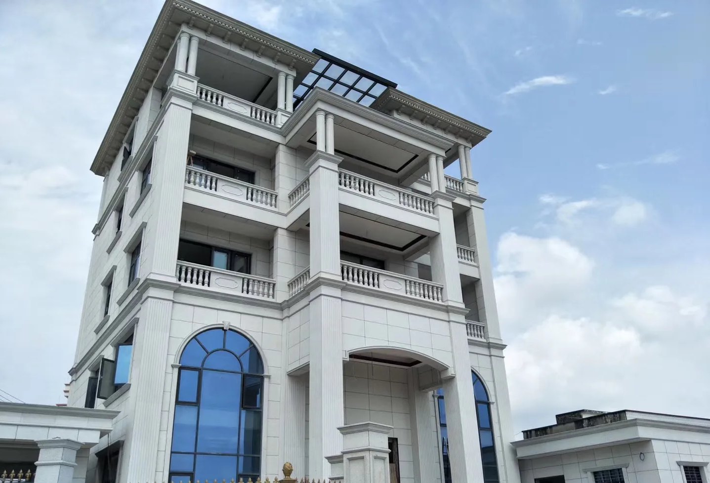 衢州芝麻白别墅干挂效果展示