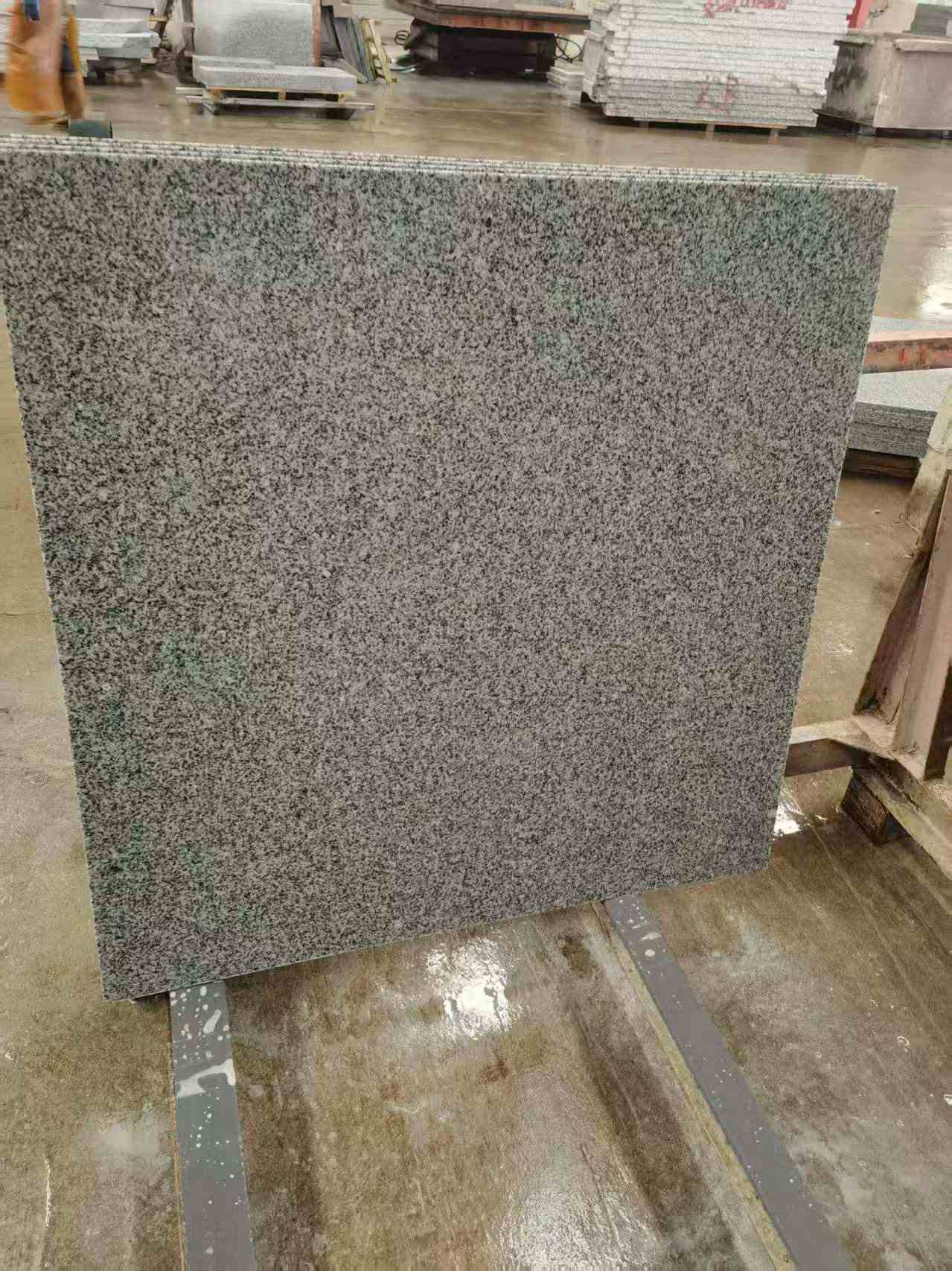 衢州 芝麻白光面900*900，高地铁标准